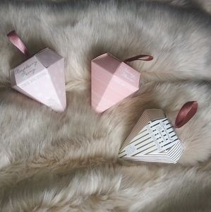 3 Scented Bath Crystal